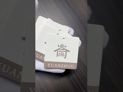 برچسب‌گذاری و شناسایی ایمن محصولات خود با برچسب‌های آویز لباس سفارشی